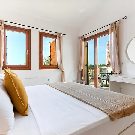 2 Bedroom Destu With Private Pool And Golf Views, Aphrodite Hills Villa